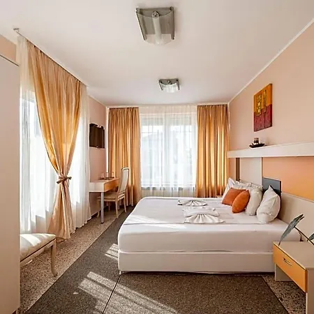 Orlando Hotel 3*